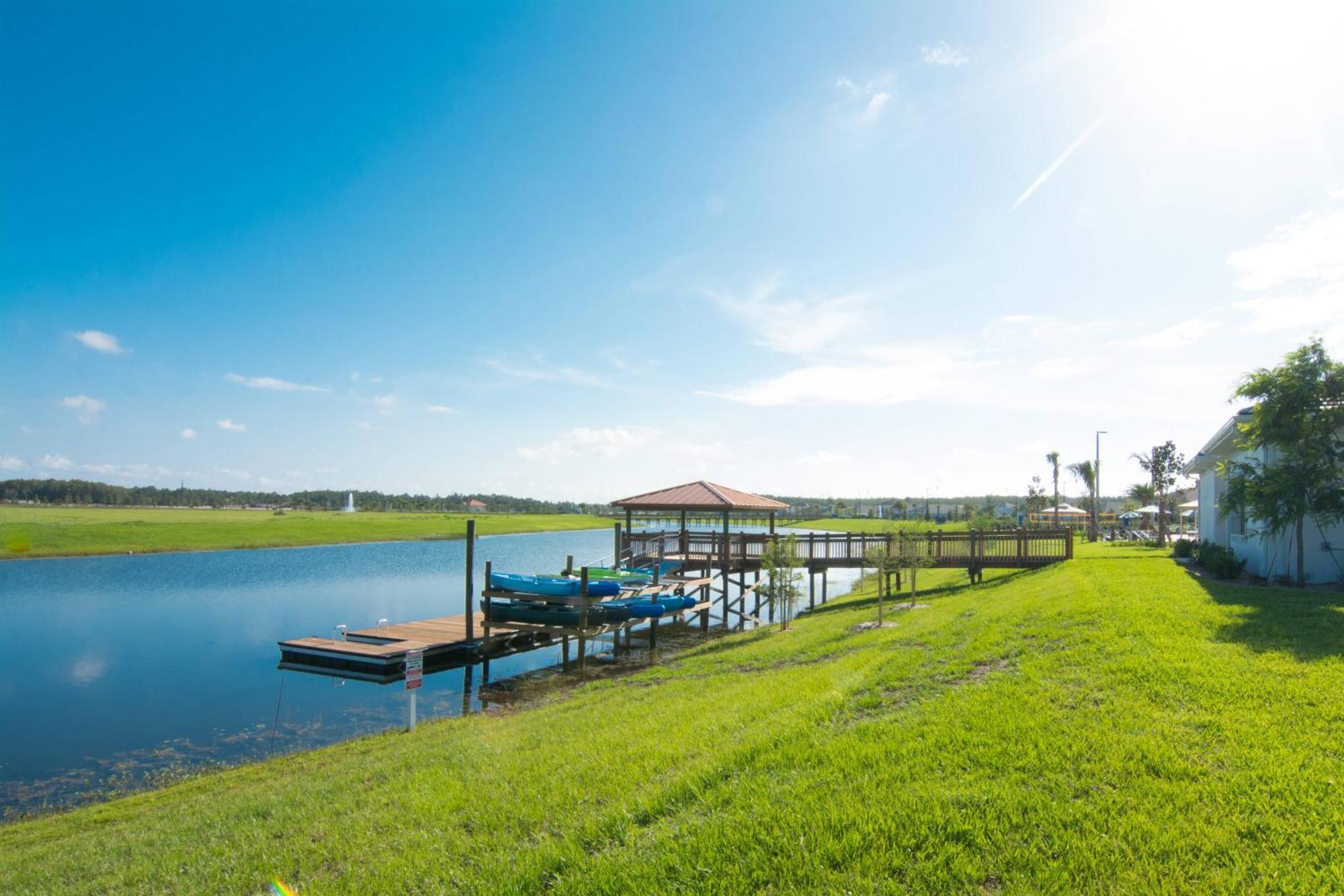 Location With Pool At Storey 4830 Holiday home *